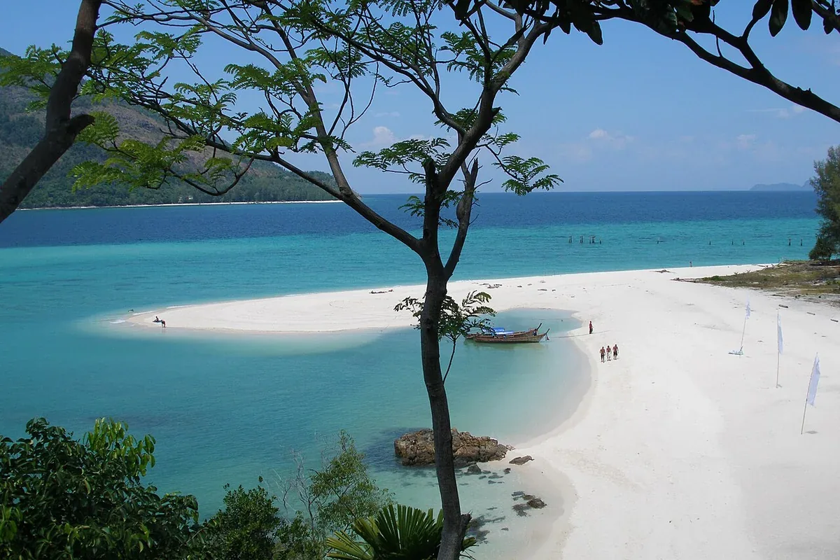 เกาะหลีเป๊ะ จังหวัดสตูล