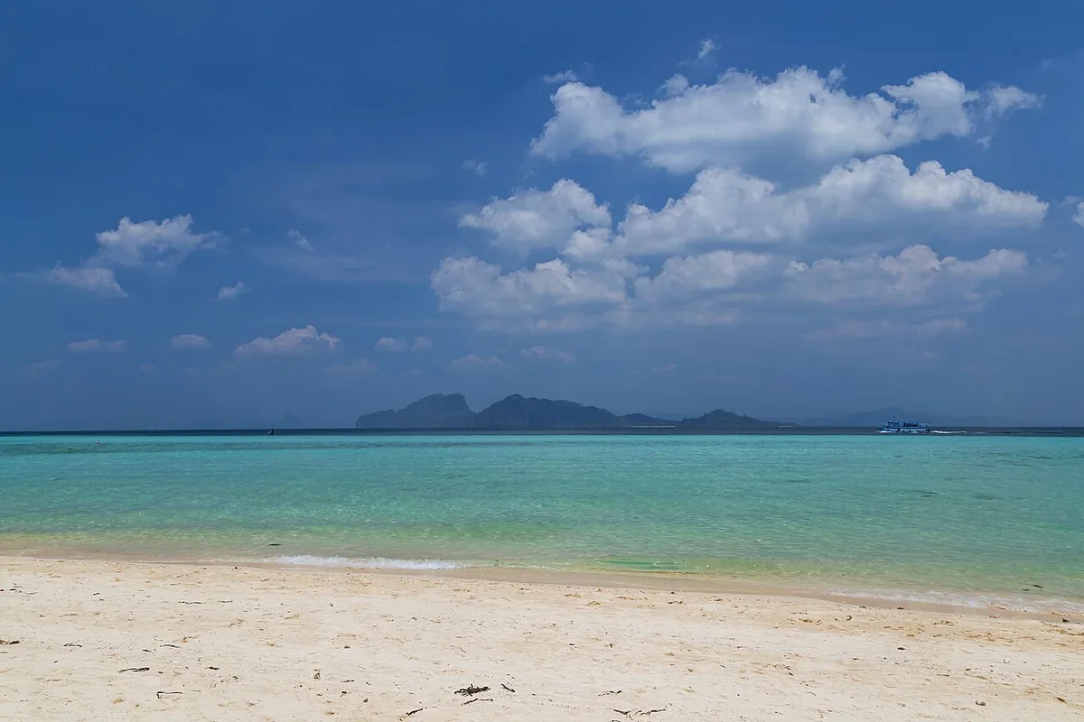 เกาะกระดาน จังหวัดตรัง